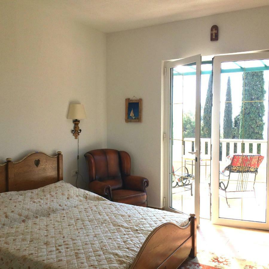 Villa Ursa Minor Sumartin Esterno foto
